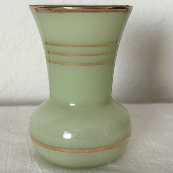 VINTAGE Small Mint Green Bud Vase Glass - Picture 4 of 11